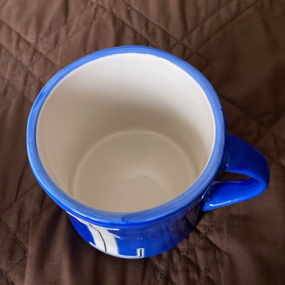 ANTHROPOLOGIE “L” & “K” mugs. L is blue and K is yellow. EUC! Add to collection - Picture 6 of 10